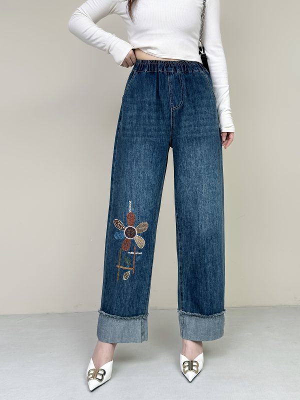 women's floral embroidered baggy jeans elastic waist wide leg denim pants, relaxed fit lightweight all season casual & formal outfits, 2025 new design, ladies jeans, versatile clothing, detailed embroidery