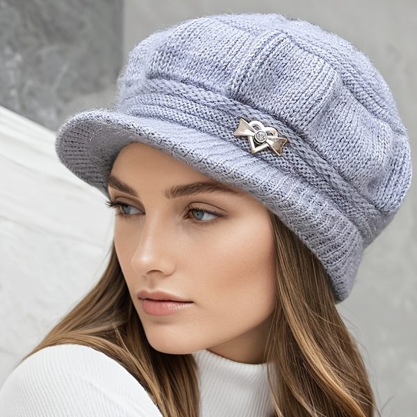 women's winter beret with brim thick polyester hat, elastic hat, breathable and warm, classic hand style, outdoor use, buy to give to your loved ones.